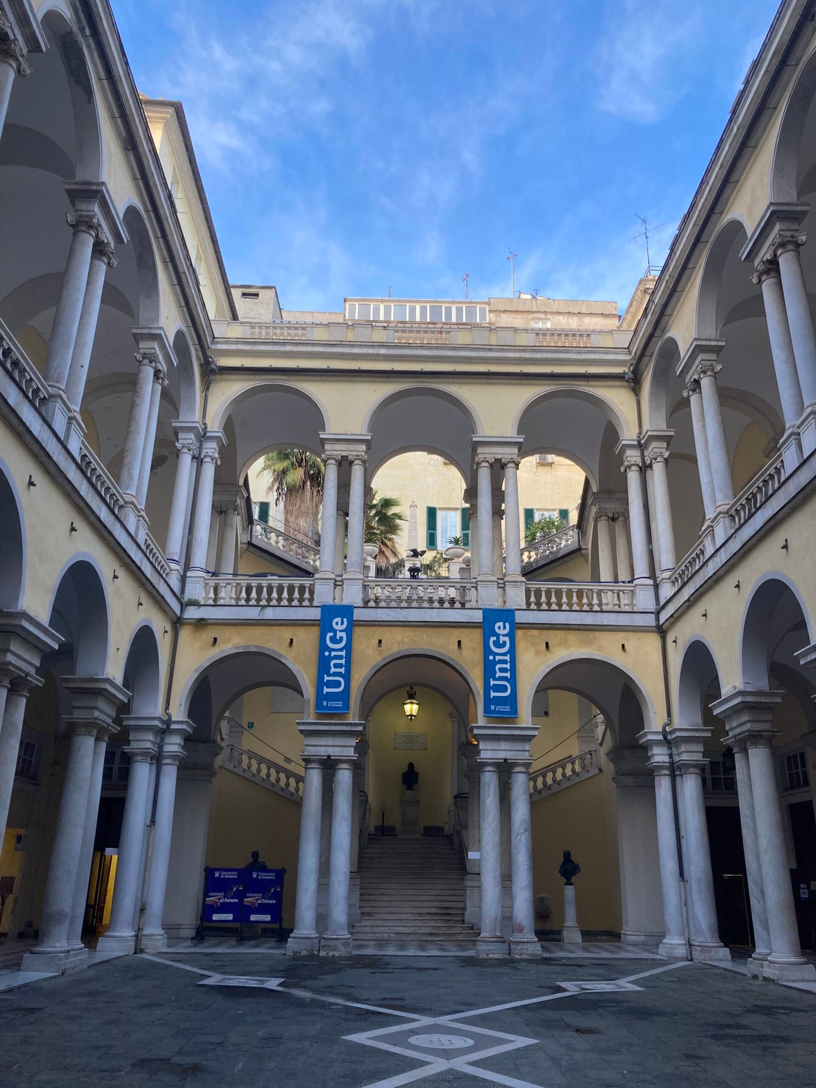 Université de Gênes.